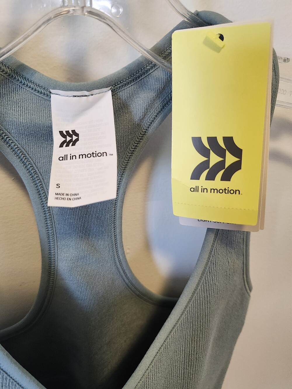 All in Motion Ribbed Racerback Tank With Built In Bra Size Small NWT - Picture 3 of 6